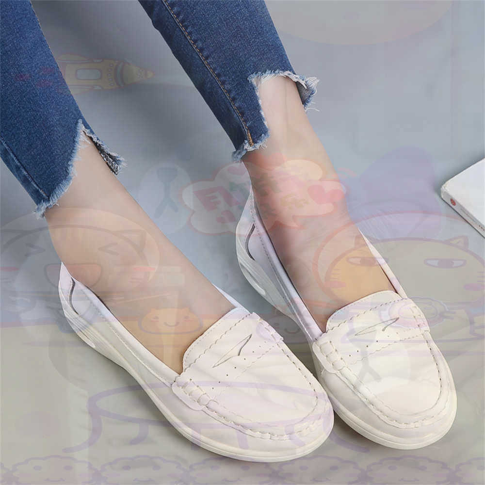 Luxury Lifestyle Goods - Sepatu Ukuran Besar Wanita Slip-On Lembut